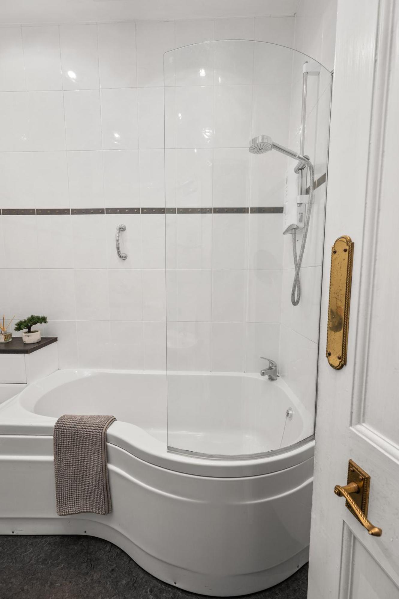 Panoramic Sea Views - Stunning 3Bd Apt & Balcony โอบาน ภายนอก รูปภาพ